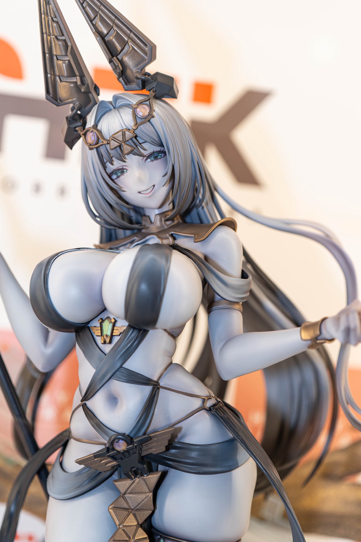 【Fate/Grand Order】阿努比斯 冥界之神的银发魅影，pako笔下的古埃及幻想