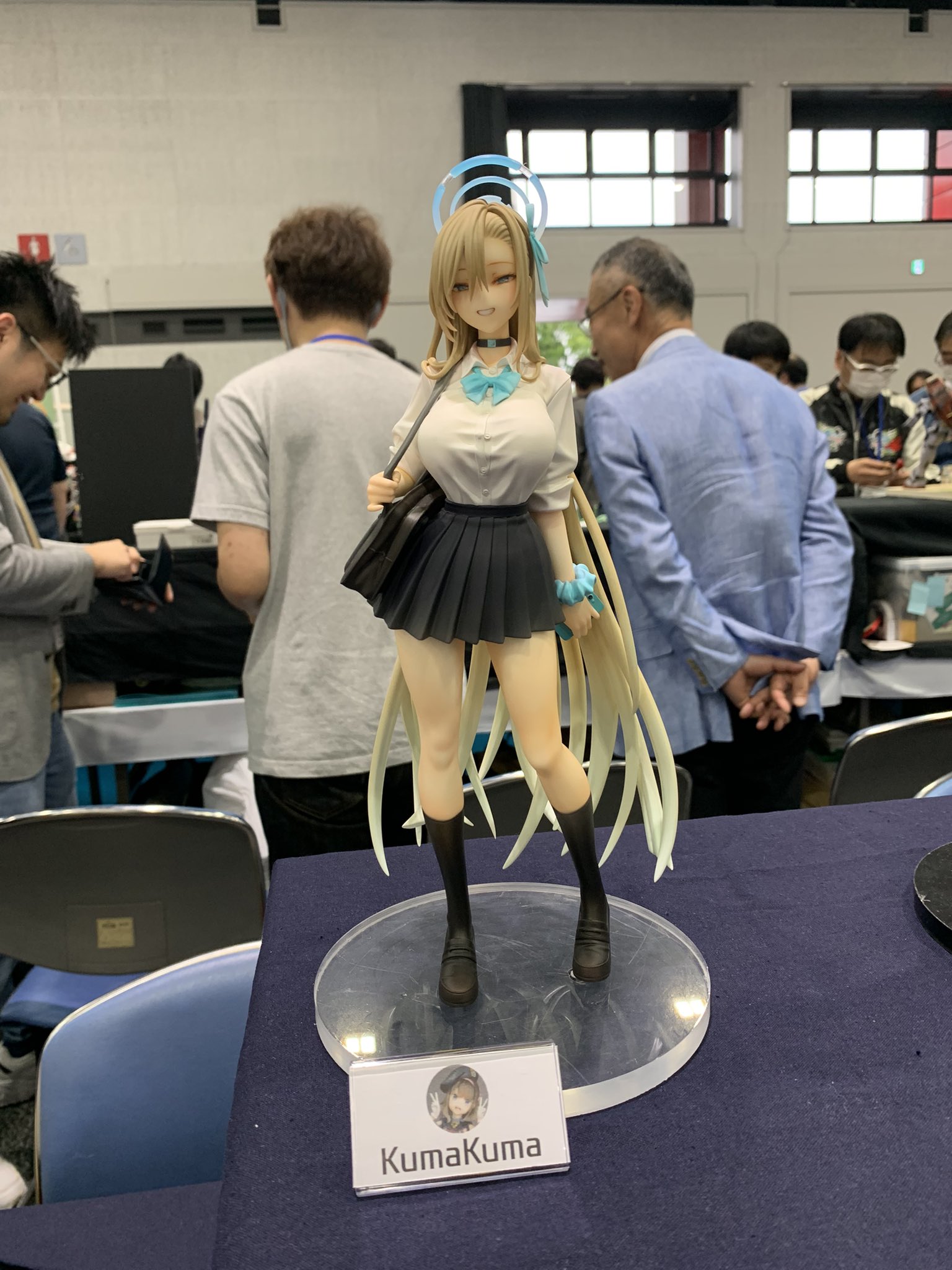 【碧蓝档案】一之濑明日奈 校园纪念大厅里的元气少女